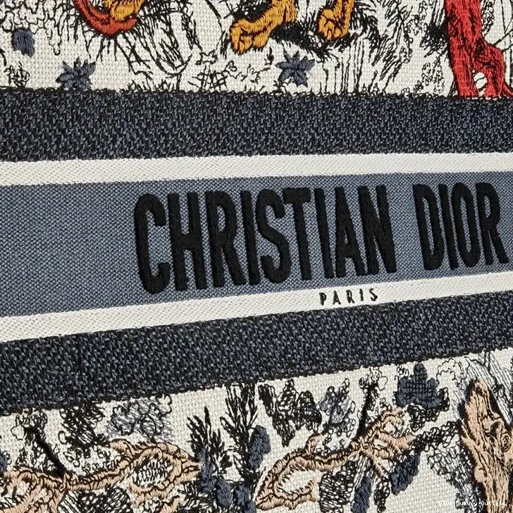 Cheap Toile Canvas Dior Tote Tiger Jouy De Motif Book 0414 Luxury
